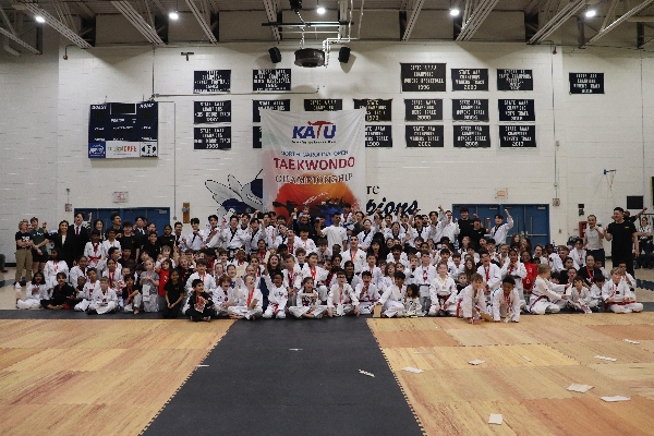 신한대학교 태권도학부, ‘The 12th N.C. Open Taekwondo Championship’에서 화려한 태권도퍼포먼스 선보이다! 대표이미지
